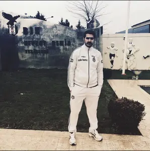 Fırat gezer