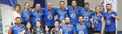 AURA takım fotoğrafı
